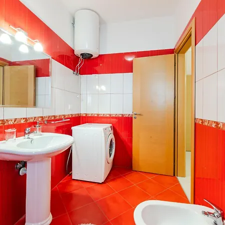 Marina Mirage By Pikhost Apartman Vlora